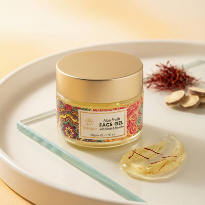 Aloe Fresh Gel viso con Kashmiri Kesar e Mulethi per una luminosità radiosa e un'idratazione profonda