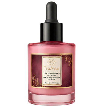 Siero Giorno Ayurvedico Illuminante alle 8 Erbe con Peptide Syn-Ake, per un'idratazione profonda, una luminosità che dura tutto il giorno e un effetto rassodante visibile.